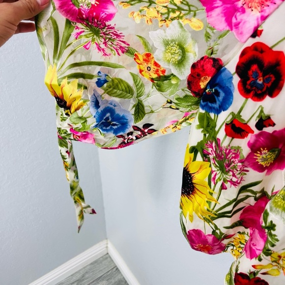 ALICE + OLIVIA Sunday Stroll Floral Off Shoulder Velvet Silk Blouse - Picture 11 of 12